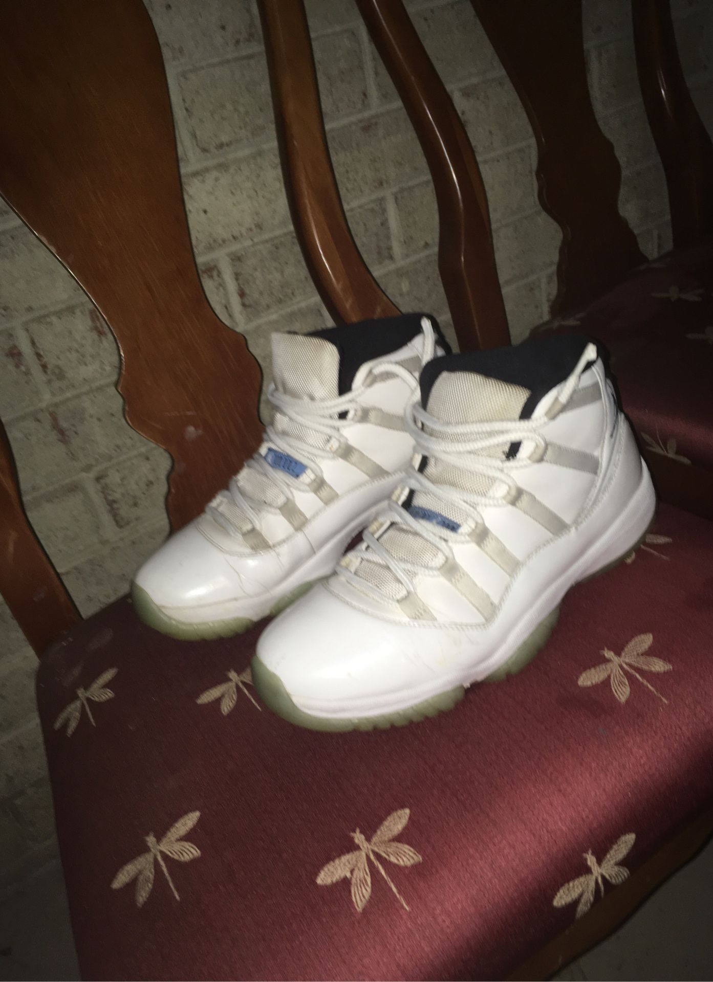 Jordan 11 “legend blue”