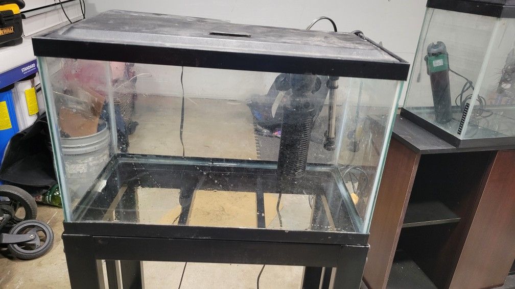 10 Gallon Aquarium And Stand