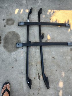 2004 Honda Odyssey roof rack with crossbars 175 or best offer