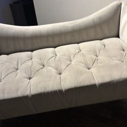 🫧🔥Cleaned Velvet couch 🛋️✨