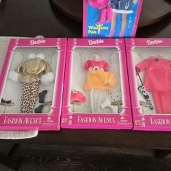 Barbie's Clothes Fashion Avenue