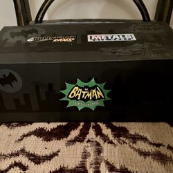 SDCC Exclusive - Jada Black Chrome 1966 Batmobile And More