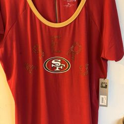 NWT Women’s San Fransisco 49ers Top
