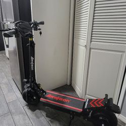 2500 WATTS ELECTRIC SCOOTER