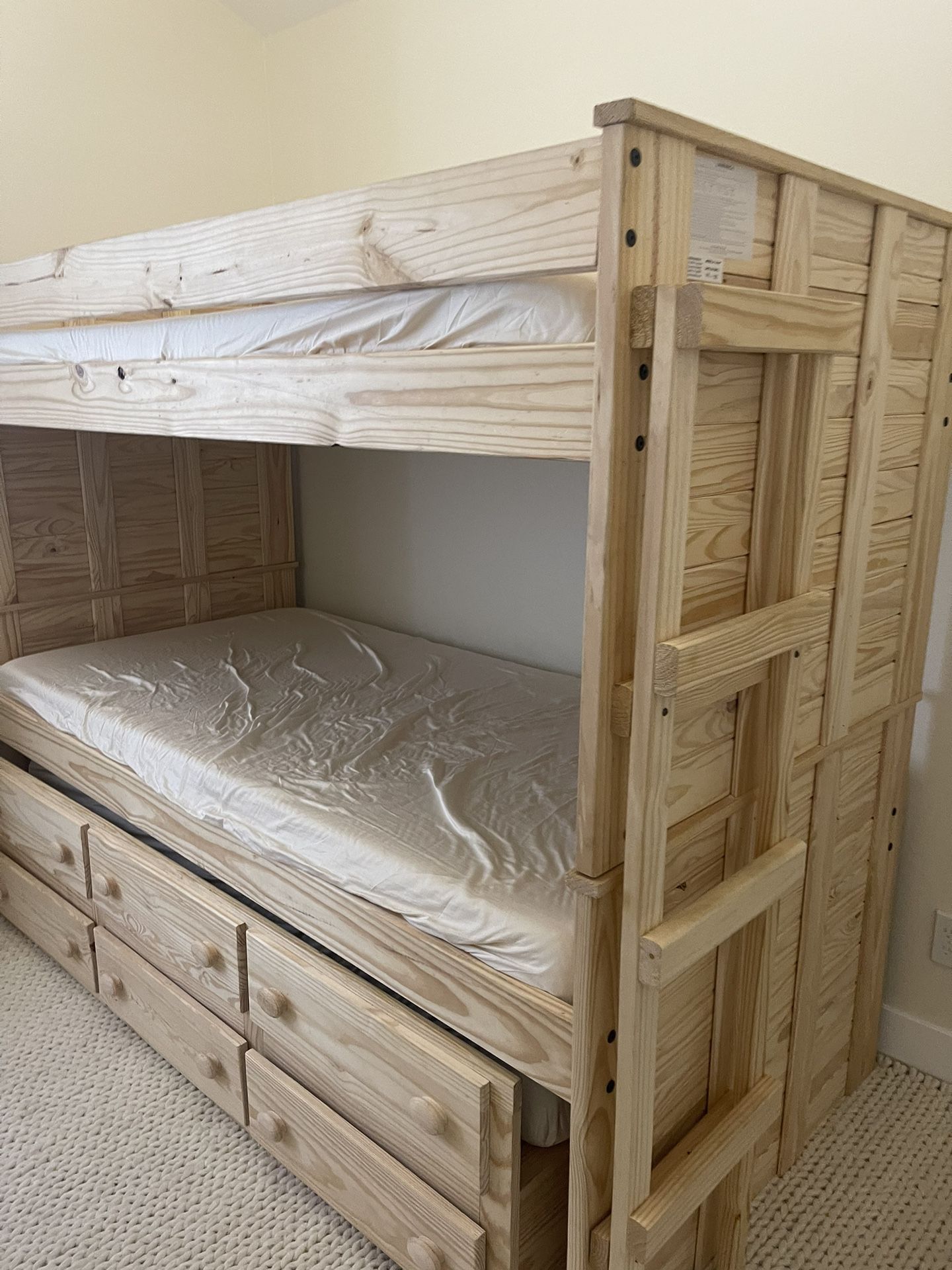 Lovely Twin XL Unfinshed Wood Bunk Bed With Trundle Barely Used (does