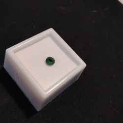 .75ct 8mm Round Chrome Diopside