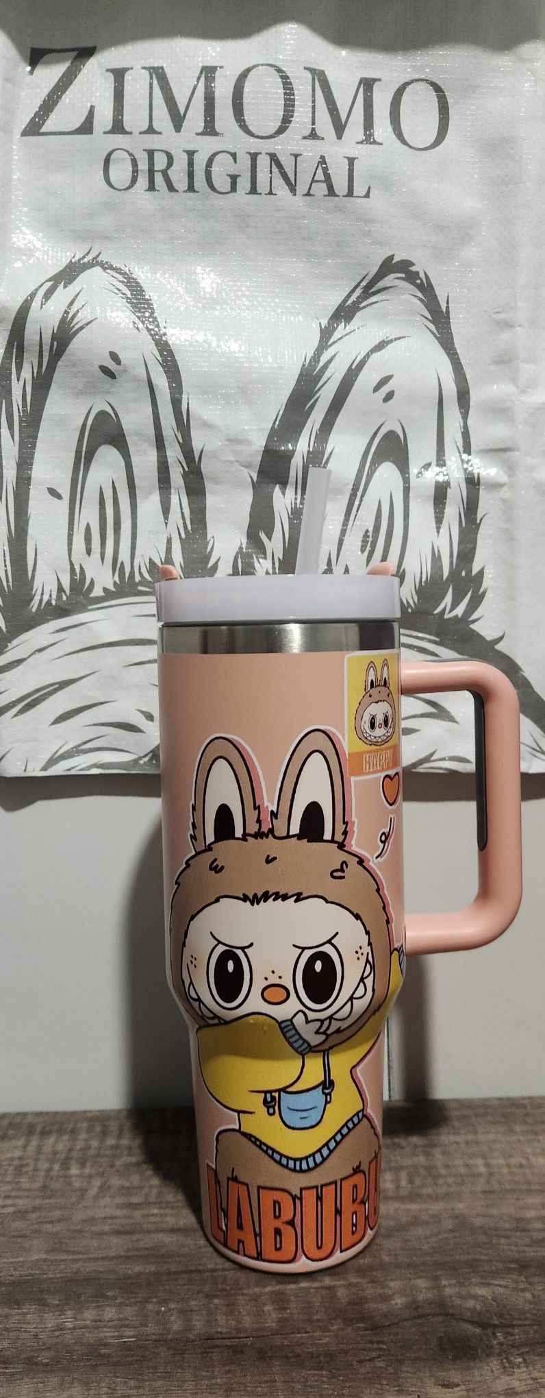 TRAVEL TUMBLER LABUBUS SUPER CUTE.