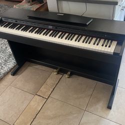 Keyboard/Piano
