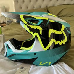 Fox Racing V1 Helmet
