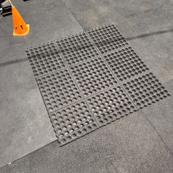 Rubber Mat With Drainage