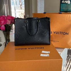 Louis Vuitton onthego MM Black Leather M45595