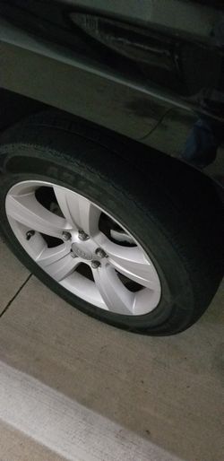 Amazonian 215 60 R17 All Season Tires Still Under Warranty  From Discount Tire