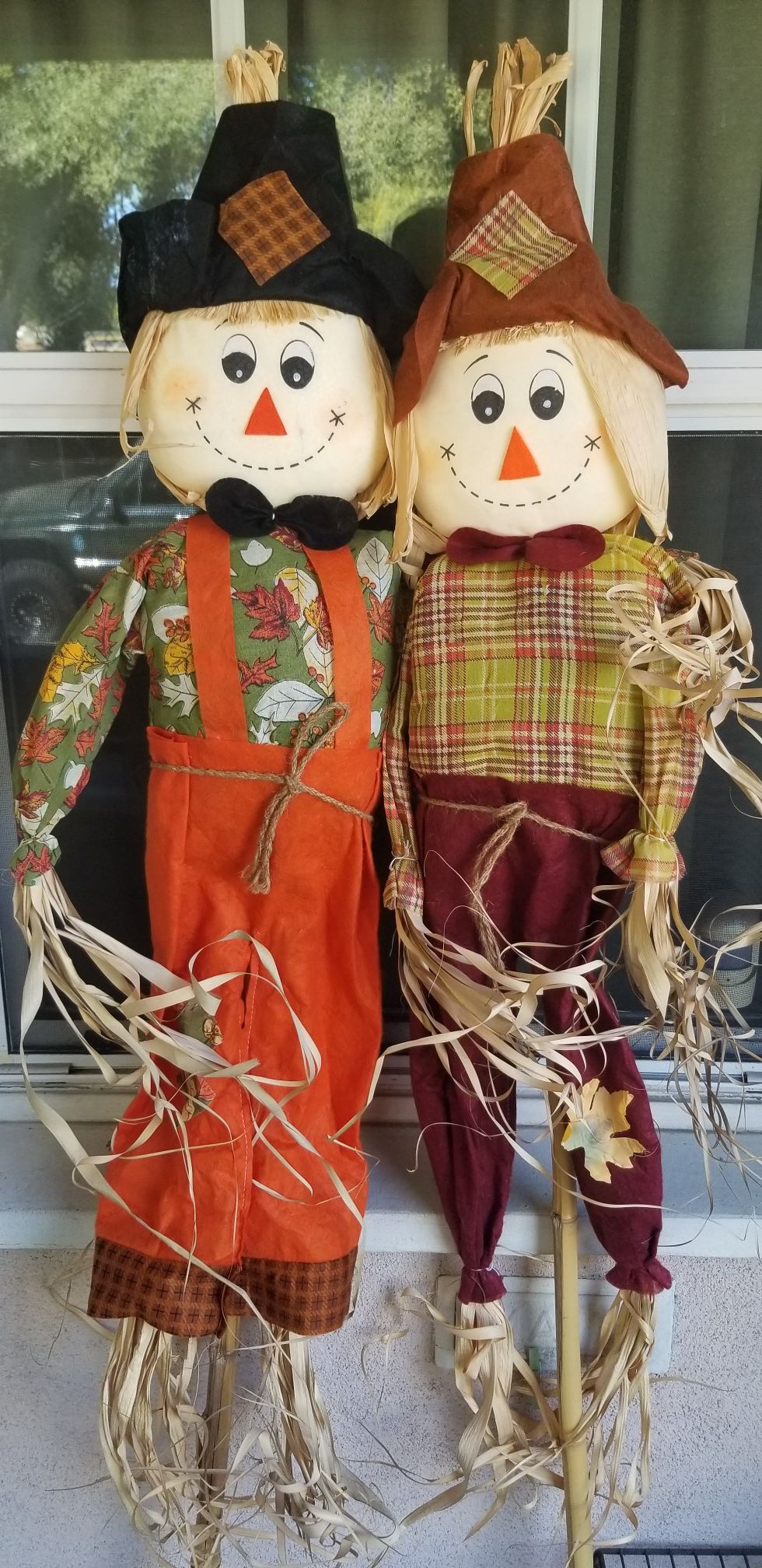 Scarecrow Couple and Harvest Wreath!