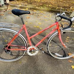 Vintage 1974 Raleigh Chloe Road Bike 