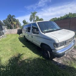 2005 Ford E250