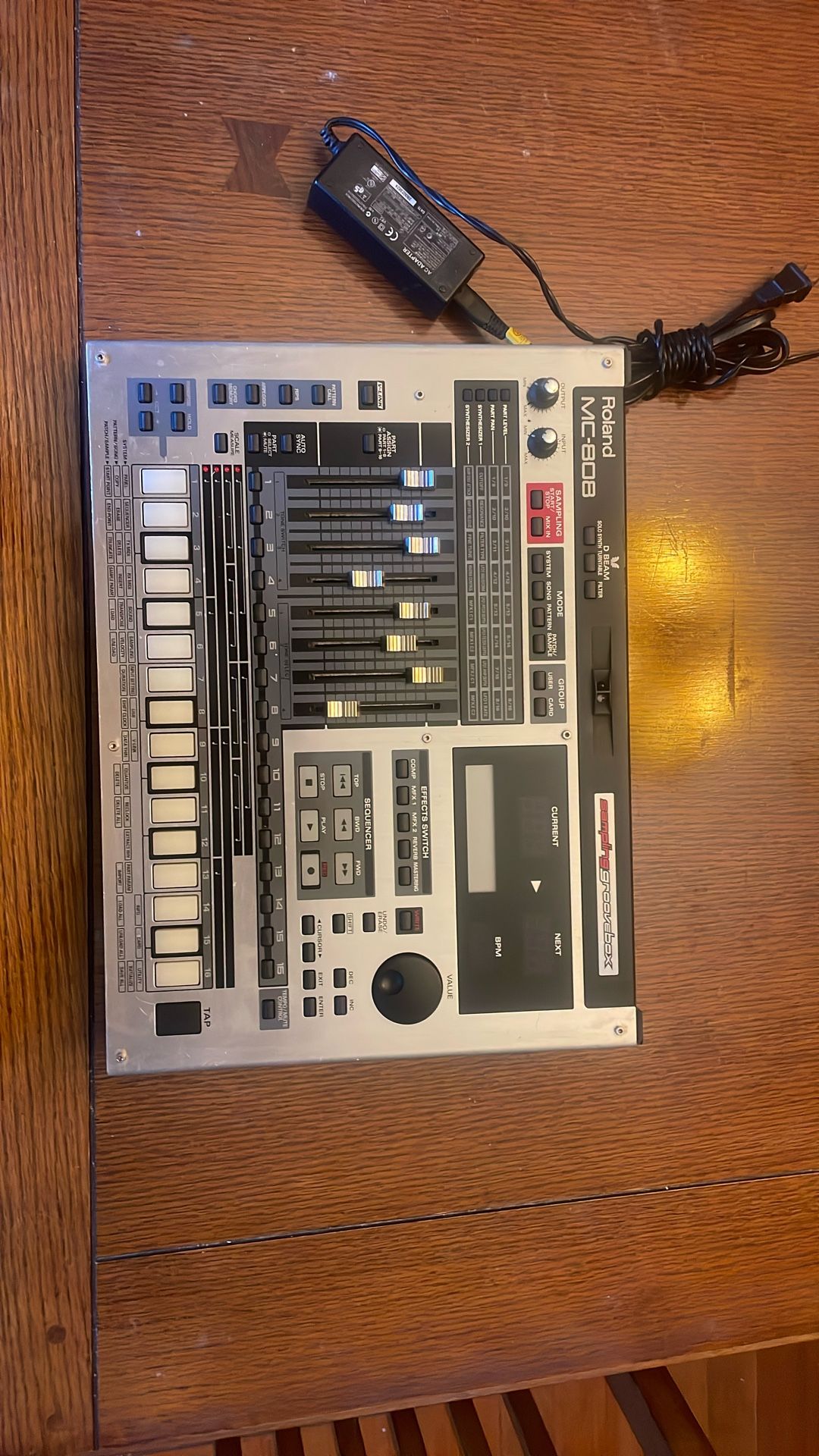 Drum Machine (Roland MC808)
