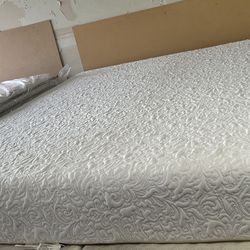 King Size Mattress (Colchon King Size)