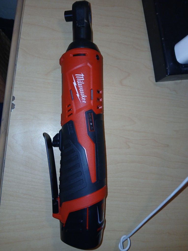 Milwaukee M12 Ratchet