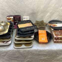 Set Of Muffin Cake Donut Mini Pie Baking Pans 