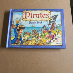 Pirates Jigsaw Book