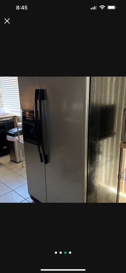 Refrigerator whirlpool