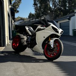 2010 Yamaha R1000