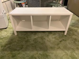 White 3-Cubby Storage Bench / Entryway Organizer – 42”