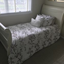 Bed And Mattress 