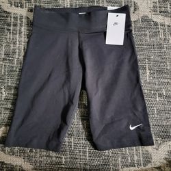 Nike Biker Shorts
Size Small
Brand New in Packaging