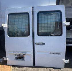 2002-2006 Mercedes. Dodge Sprinter 2.7 Part