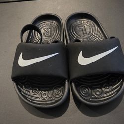 Nike Kawa
Baby/Toddler Slides