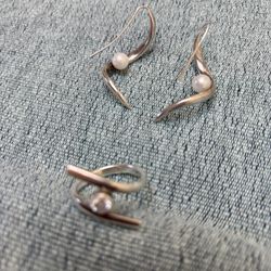 Modern Silver Earrings & Ring
