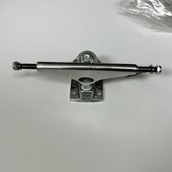 Krux Trucks K5 Size 8.25
