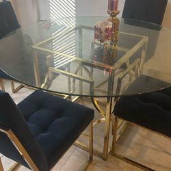 Dinning Table
