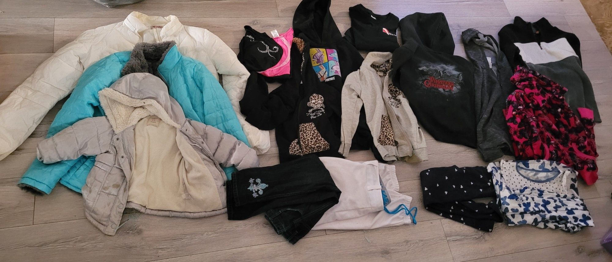 Kids Clothes 17 Items Mixed Sizes $20 For All