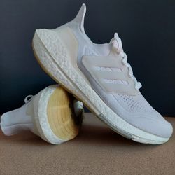 Adidas Ultraboost  (Women's 7.5  Used
