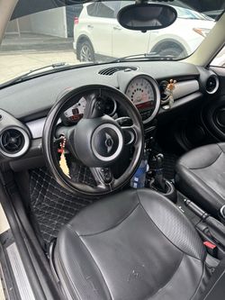 YES ITS AVAILABLE!!! MINI Cooper Interior black leather
