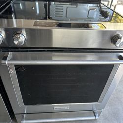 Kitchen Aid Electric Flat Top Stove Good Condiction 