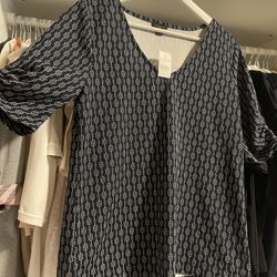 Ann Taylor Top Size M $15