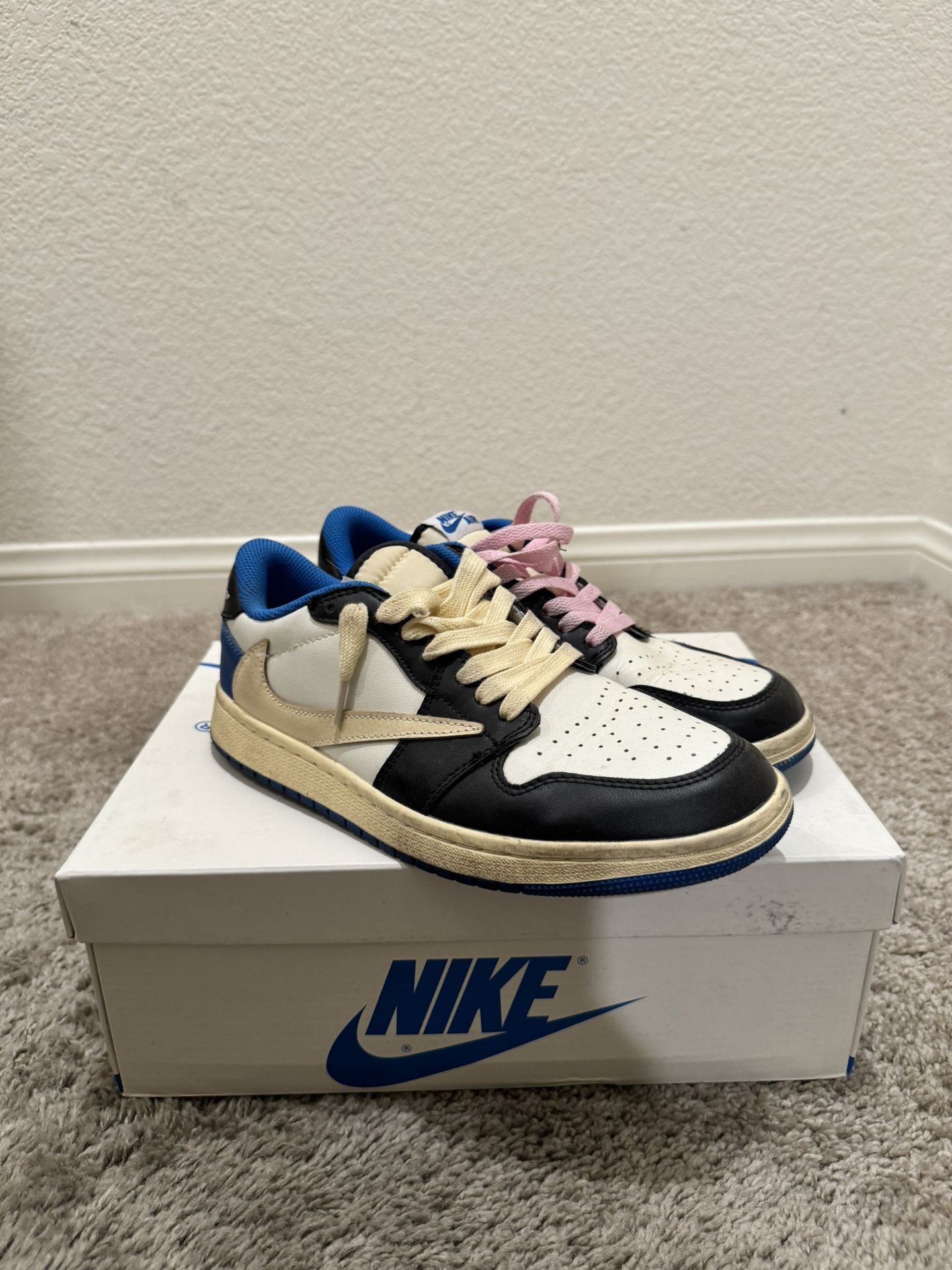 Jordan 1 Low Travis Scott X Fragments Size 8 Men