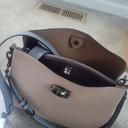 Coach Oriangle Bag 