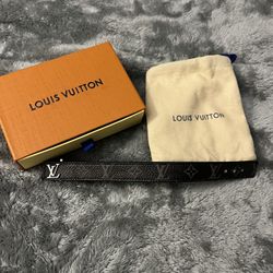 *best offer* LV Slim Bracelet