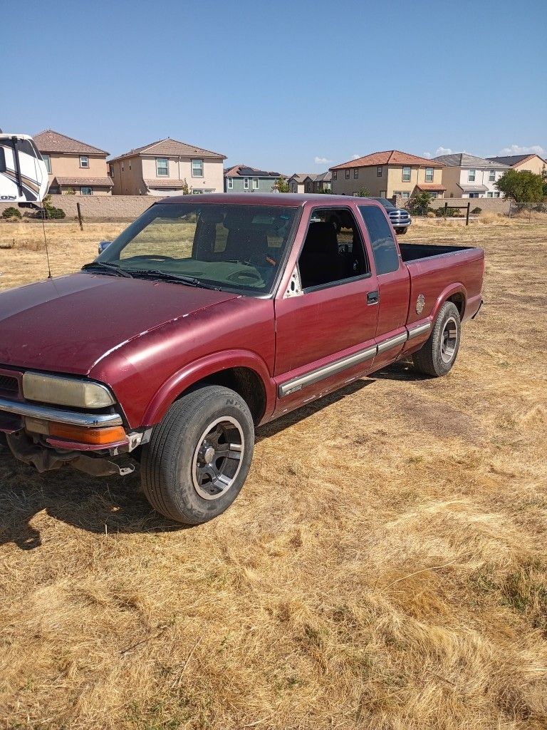 Great Price- S10 2003 Chevy
