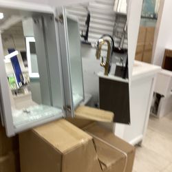 New medicine cabinet 16” x 26” recessed mirror inside outside with 3 shelves new in the box Villeroy and Boch ready for pick up today