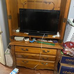 Entertainment cabinet