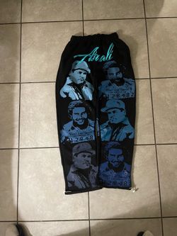 Asaail sweats