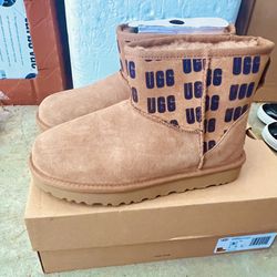 NEW UGG Classic Mini II graphic chestnut Boots size 6