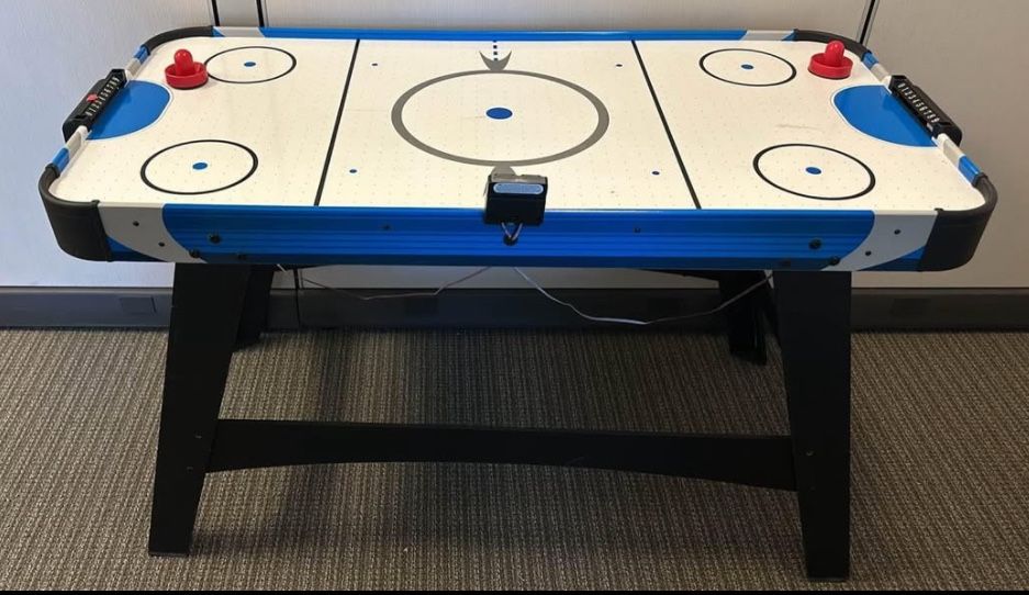 Air Hockey Table