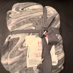 HD Designs® Holiday Valentine Gray Marble Full/Twin Microplush Blanket