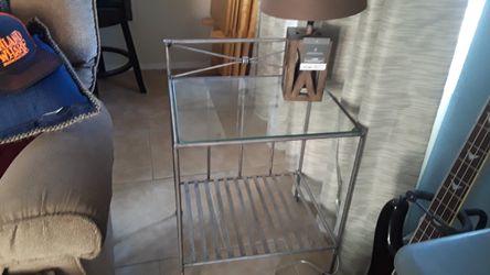 Pier one imports Roth iron end table